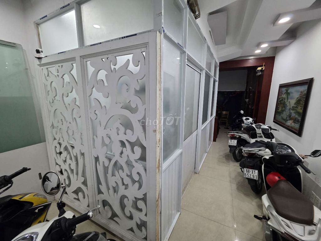 Rent a cheap motel with two-and-a-half-million-month air conditioning.