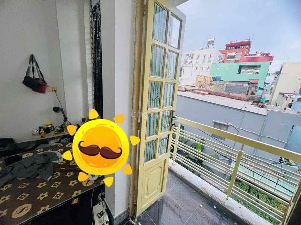Coolant balcony has his own bedroom on số 8 Gò Vấp.