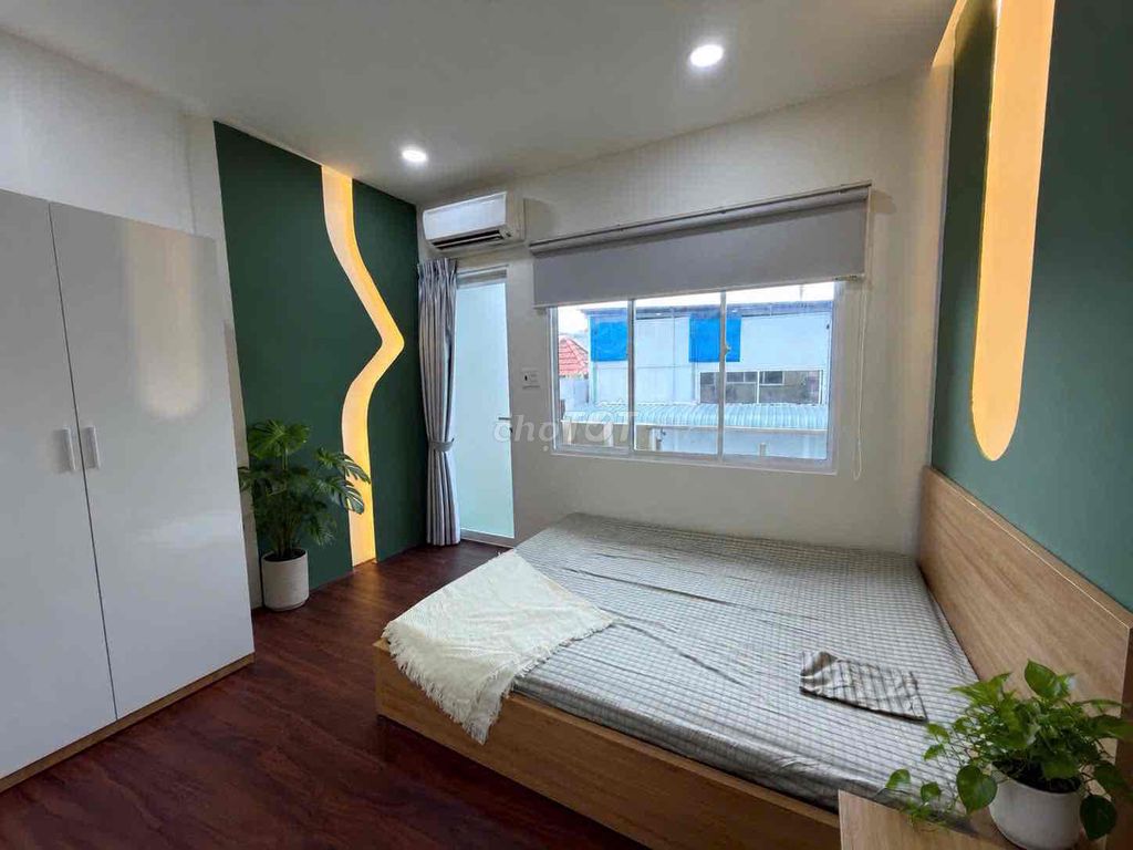 Two open-air balcony bedrooms near An Bình Hospital.