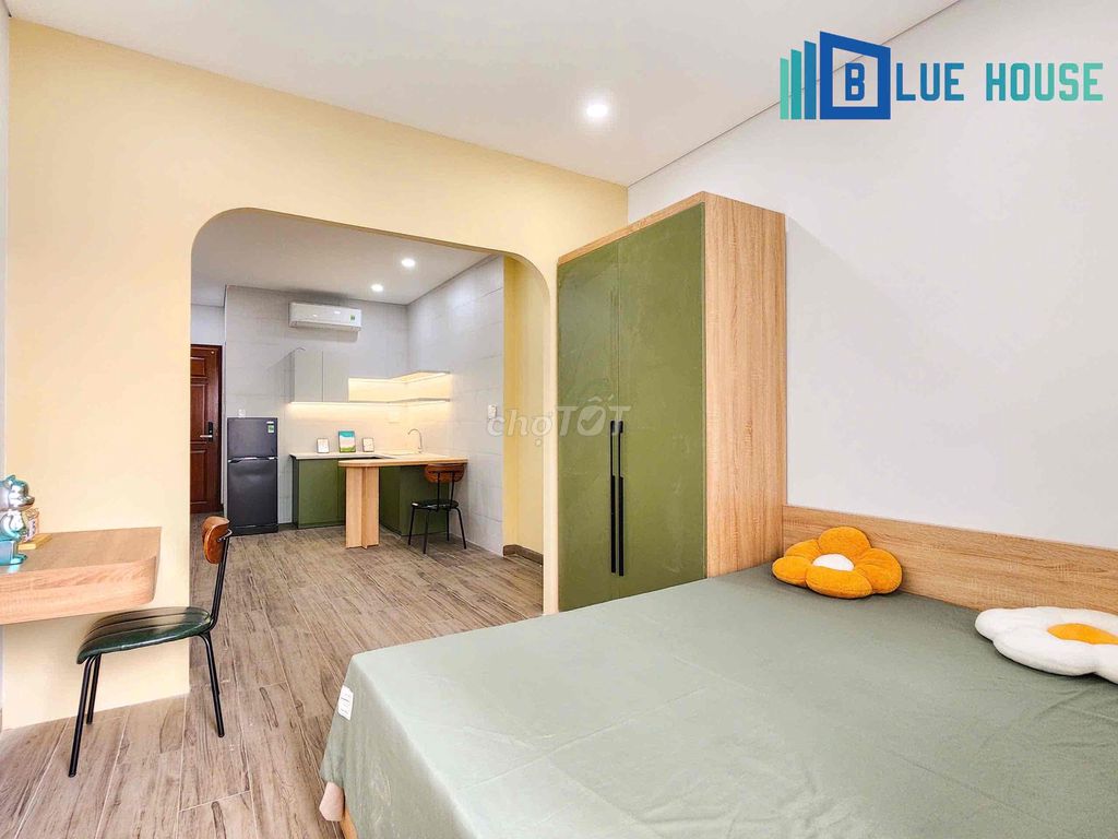 The apartment is a Lê Đại Hành kitchen room - full interior - right here in the bellonton Building.