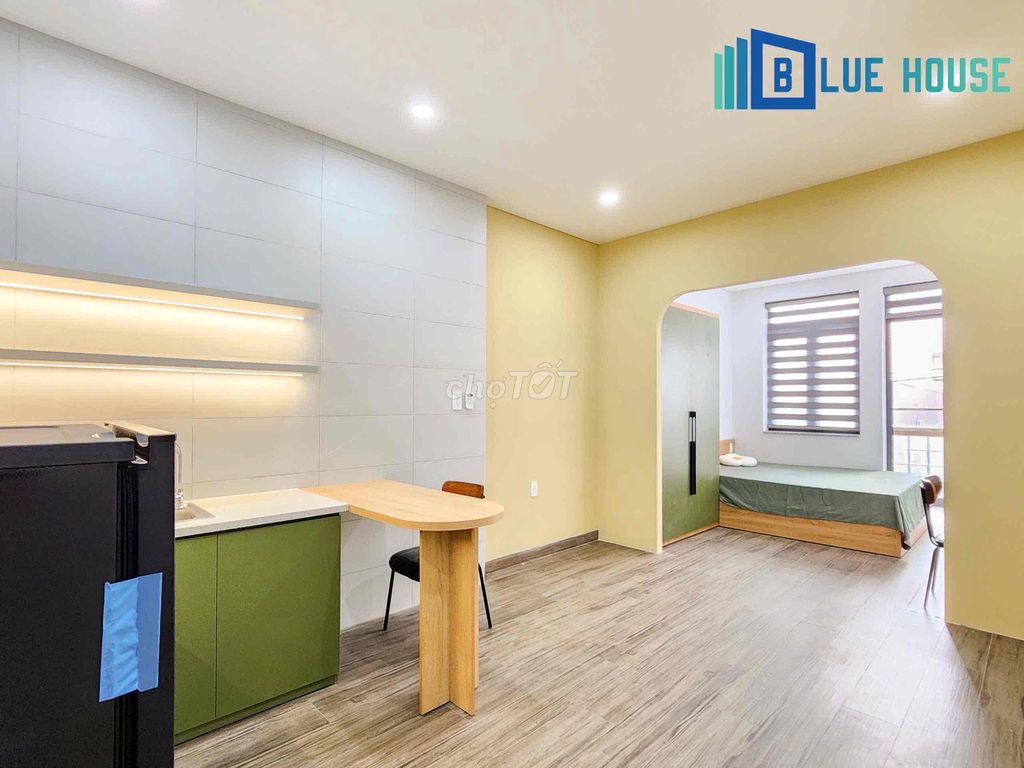 The apartment is a Lê Đại Hành kitchen room - full interior - right here in the bellonton Building.