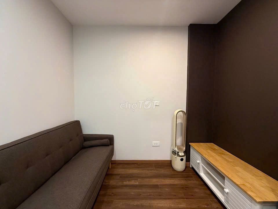 Rent C/c Sky Center, 16 Phổ Quang for renting 3 bedrooms at 18 million a month.