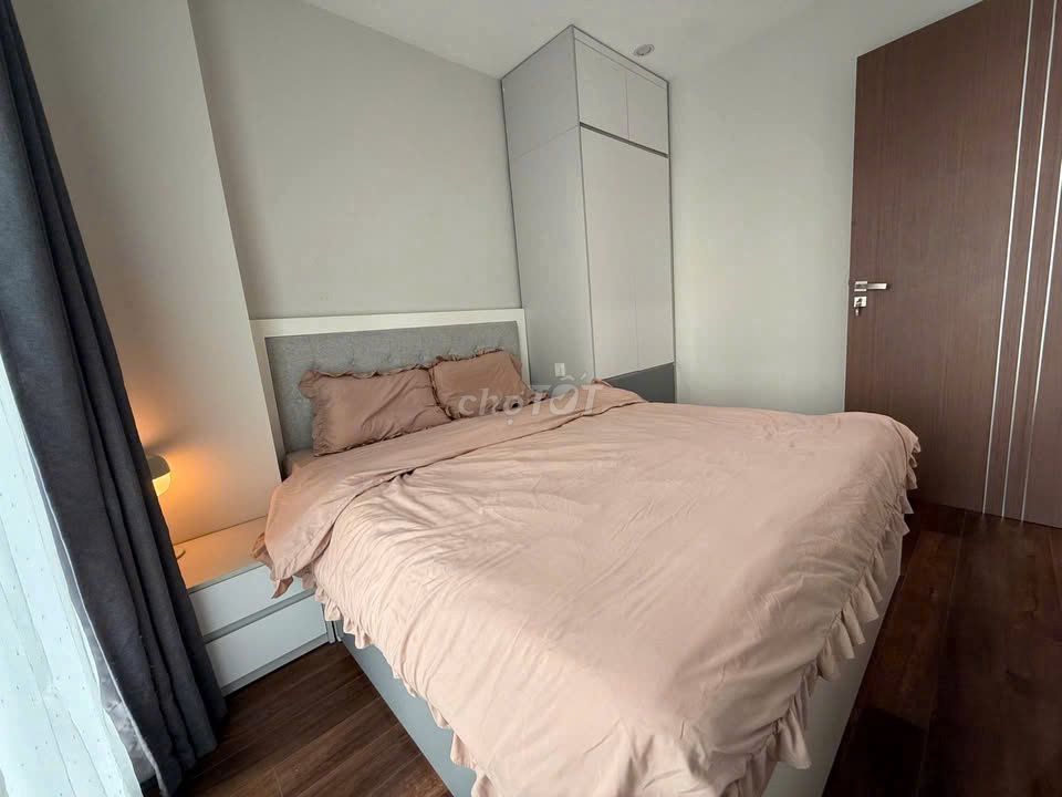 Rent C/c Sky Center, 16 Phổ Quang for renting 3 bedrooms at 18 million a month.
