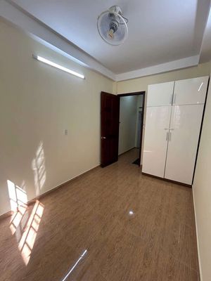 Nice new house. Two floors. Two bedrooms. Three to Xuan Chan 1.