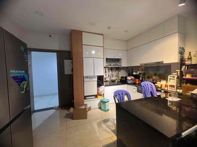 Opal Riverside next to Giga Mall - two bedrooms with fine interiors