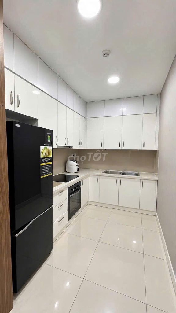 Pearl Plaza high-end apartment. Go, go, go, go, go, go, go! 70 meters two bedrooms. Full interior. 17 million.