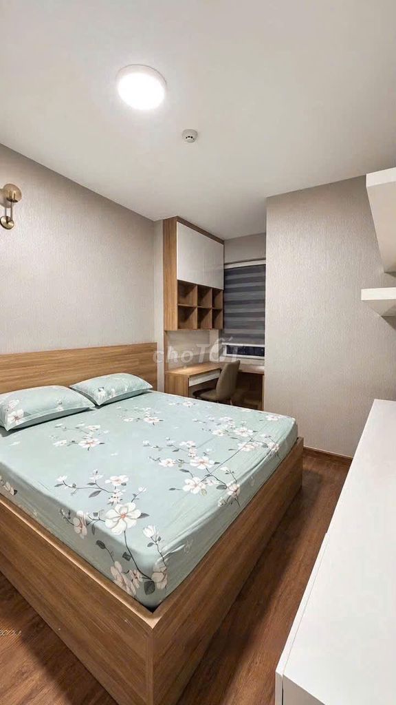 Pearl Plaza high-end apartment. Go, go, go, go, go, go, go! 70 meters two bedrooms. Full interior. 17 million.