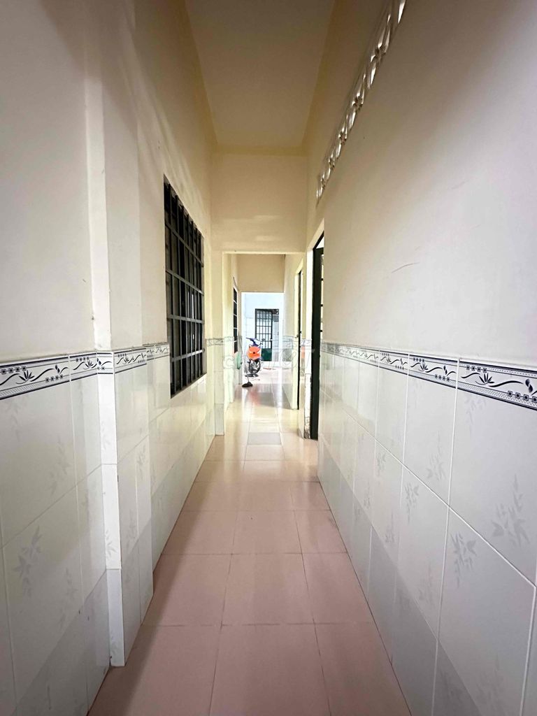 Rent h8 m Ni Sư Huỳnh Liên-710 Tân Bình. area: 4 m5 x 25 meters per floor