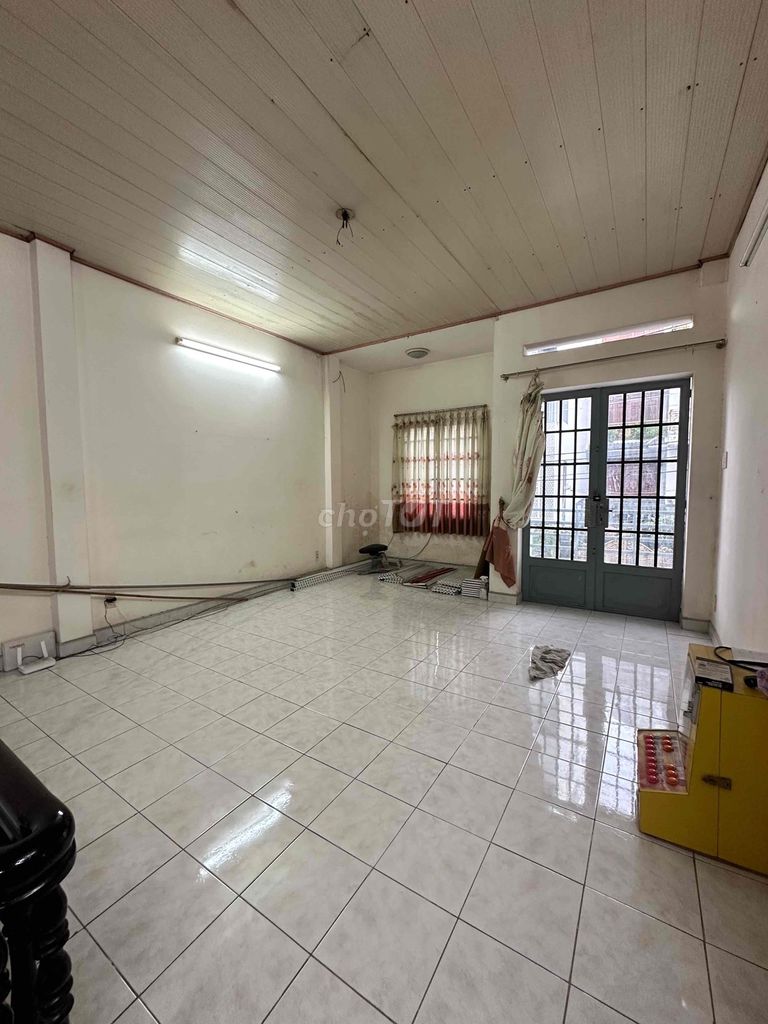 Rent h8 m Ni Sư Huỳnh Liên-710 Tân Bình. area: 4 m5 x 25 meters per floor