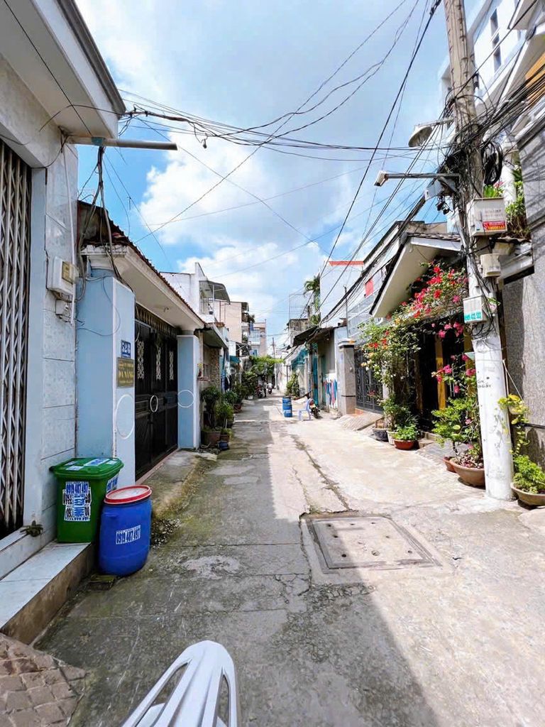 Rent Tân Thới Nhất 5. 4 x3. Twentieth District 12.