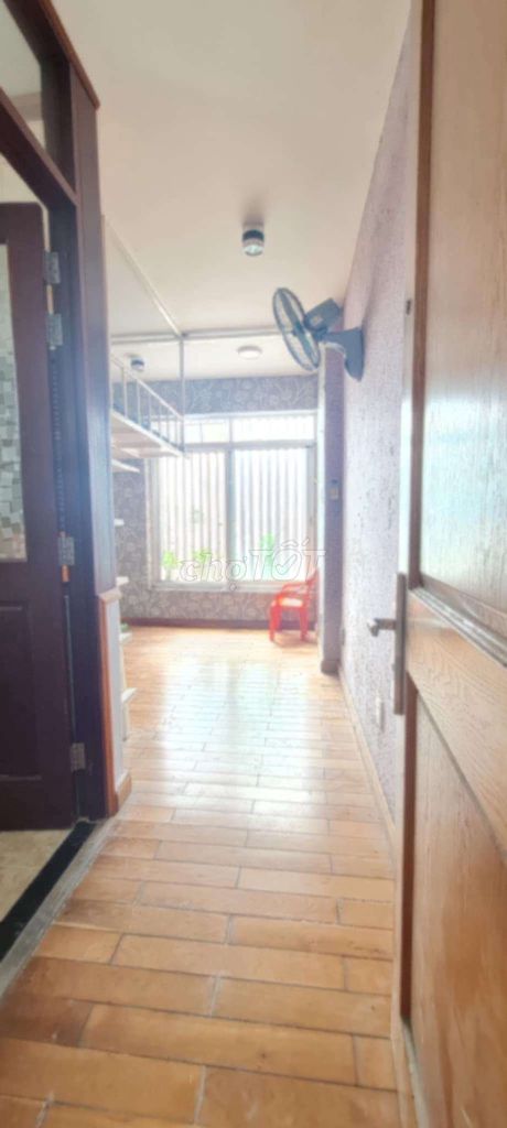 Rooms with super-absorption windows, in cash,