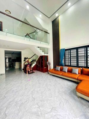 Top-A-State interior.