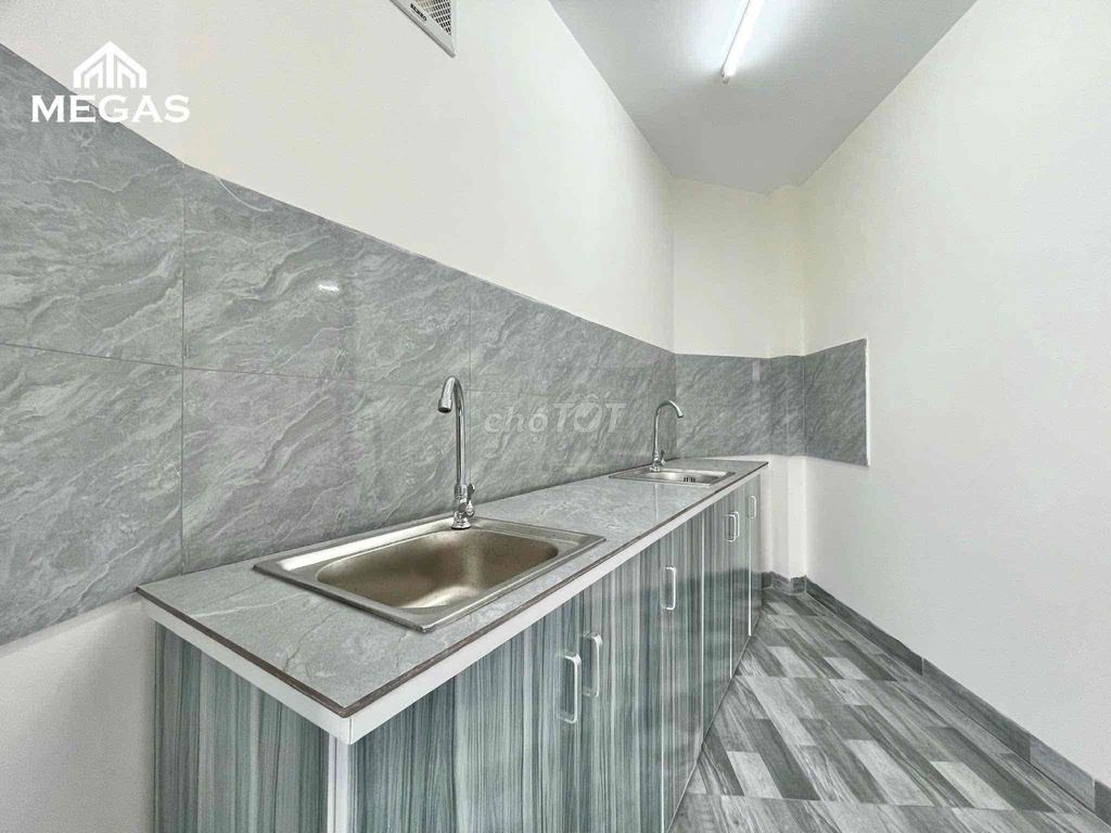 Rent the apartment. Two bedrooms. Full furniture, third floor.
