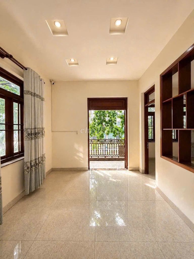 Need to rent Specials 85 A Nguyễn Thế Truyện P.Q.q1 Q.Tân Phú