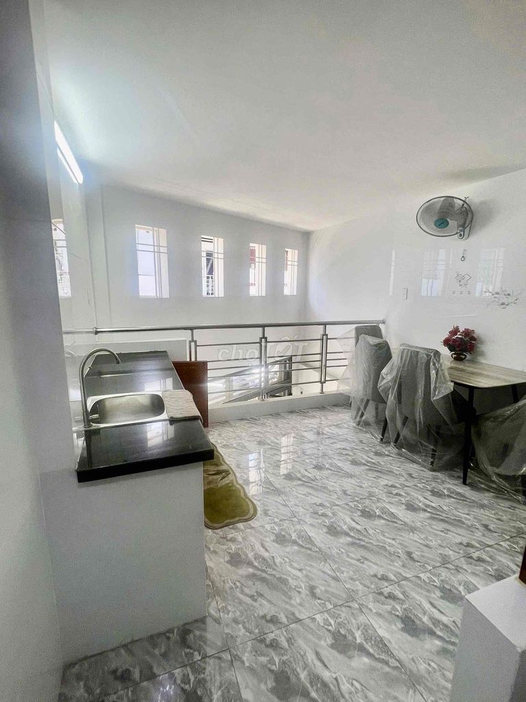 4 x 7 meters 1 x 0-2 + 2 floors [2 3 toilets] Lạc Long Quân