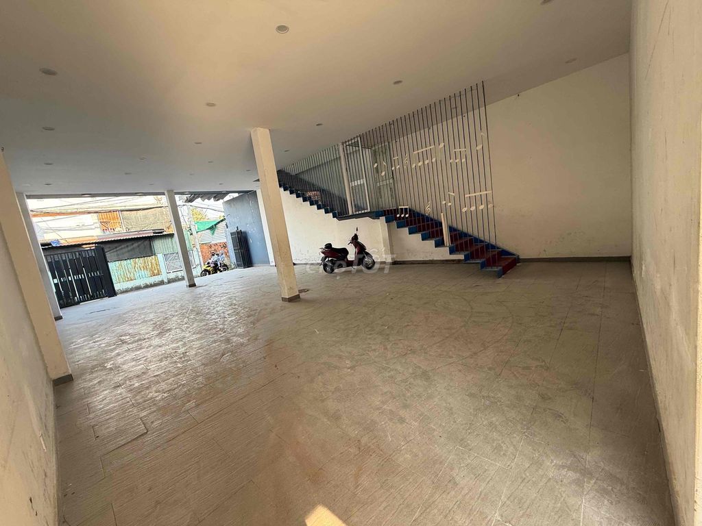 339 9 9 số 8 Linh Xuân street tp.Thủ Đức. Rent or sell
