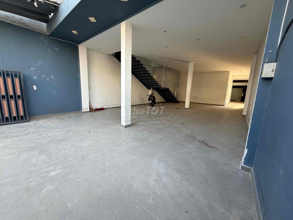 339 9 9 số 8 Linh Xuân street tp.Thủ Đức. Rent or sell