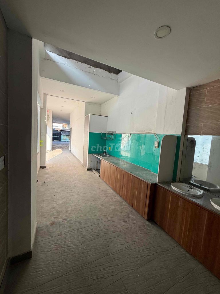 339 9 9 số 8 Linh Xuân street tp.Thủ Đức. Rent or sell