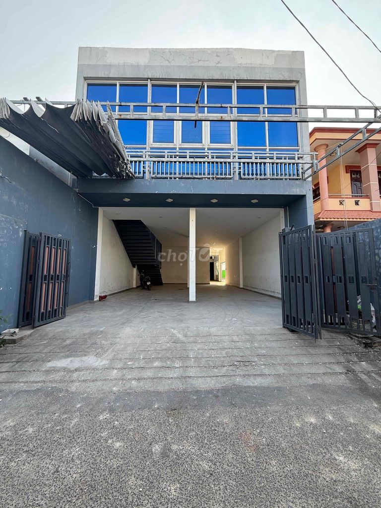 339 9 9 số 8 Linh Xuân street tp.Thủ Đức. Rent or sell