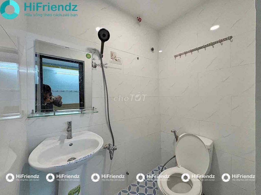 The studio is only 4 million and 2 right here in Nguyễn Tuyển.