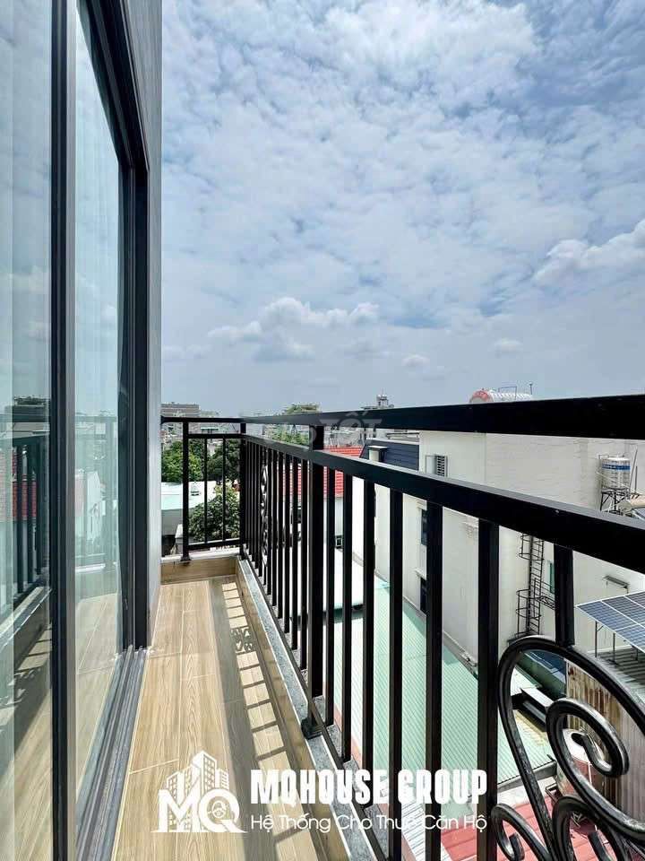 Rent a 10-40-foot-by-Calol apartment near the University of China VincomGen.