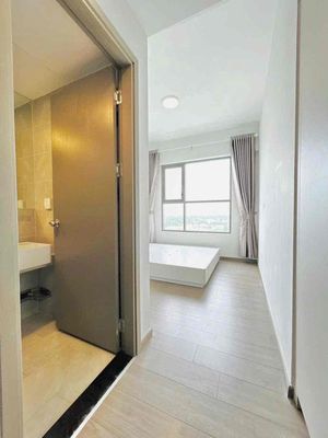 Corner 3 Bedroom; Full bed; It'll be right there. Only 9.5 million a month.