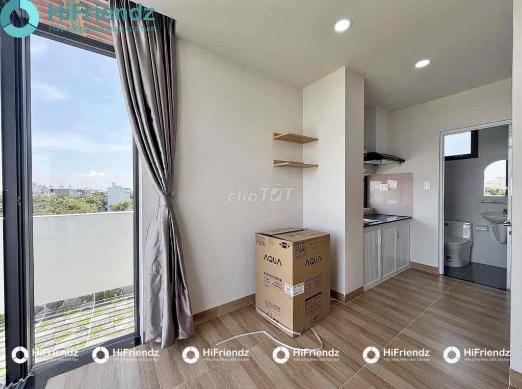 Rent the penthouse at a very good shower dress. It's a good month.