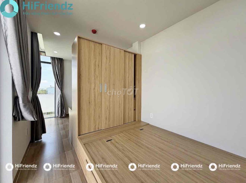 Rent the penthouse at a very good shower dress. It's a good month.