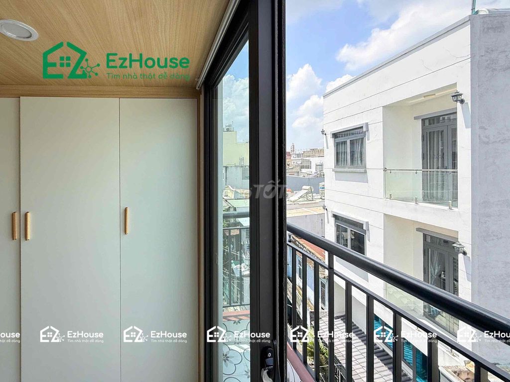 open Super Project - Dedicated balcony, 100 percent in view.