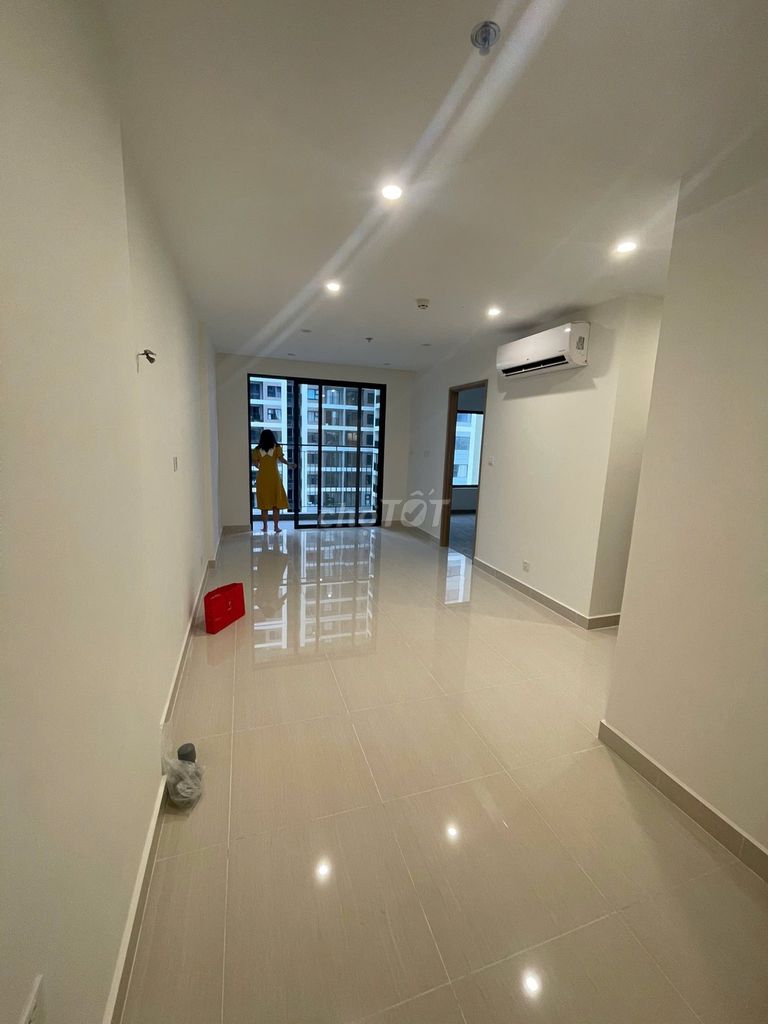 Rent a two bedroom-- two S7.02 toilets for only 6.2 million a month.