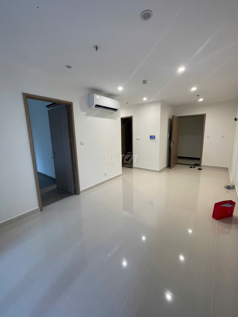 Rent a two bedroom-- two S7.02 toilets for only 6.2 million a month.