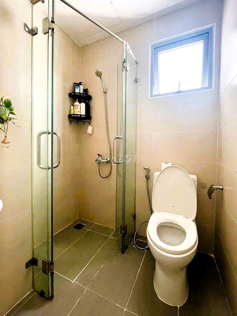 Rent Opal Riverside high level view river 2 bedroom full interior