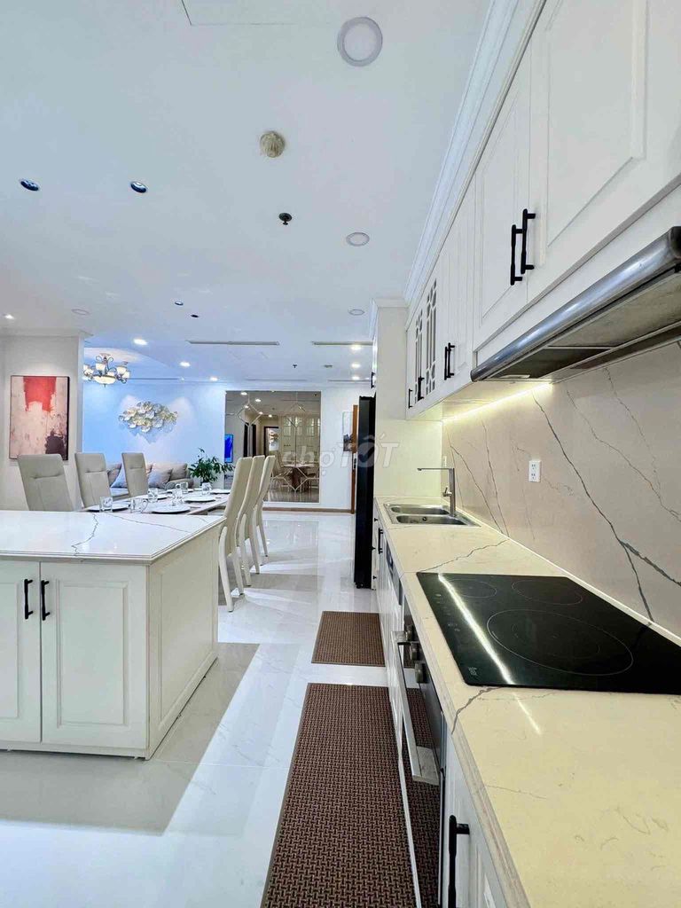 Vinhomes Central Park apartment - landmark pluss - 3 bedrooms