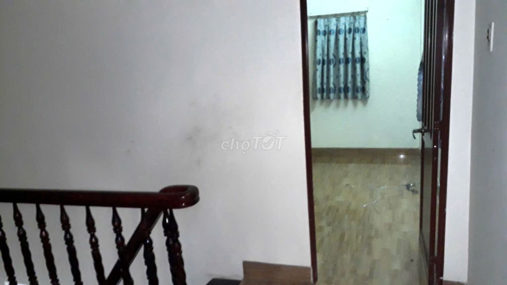 Rent the original house 32 meters, 640 meters use 64 feet, 1 floor,PHẠM VĂN CHIÊU. 14mm.