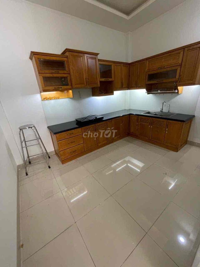 Rent a truck alley near the Quusk tree market - 3 bedroom 3 - sd ~200 m2