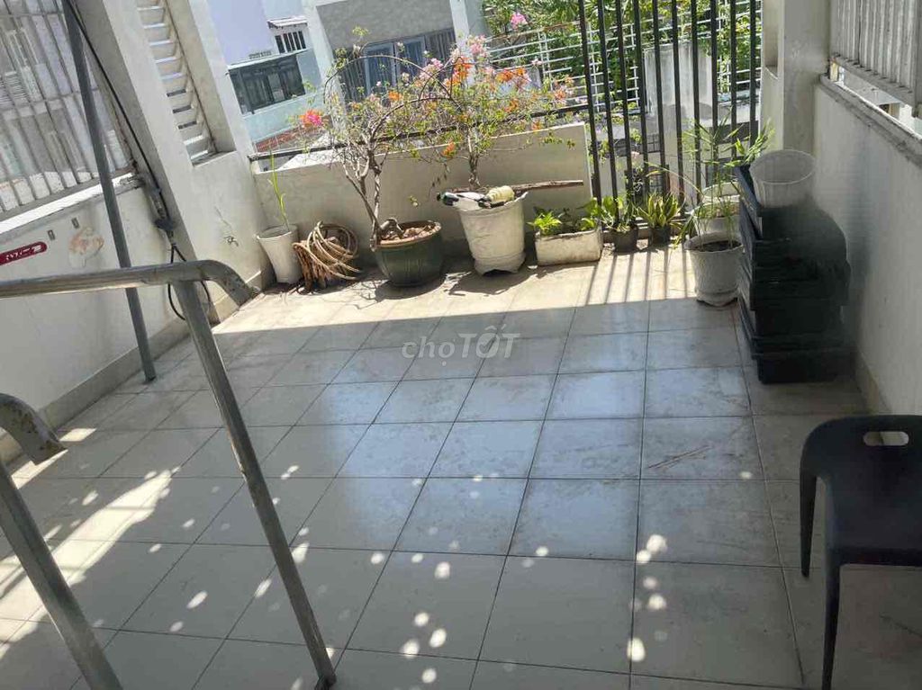 Rent a truck alley near the Quusk tree market - 3 bedroom 3 - sd ~200 m2