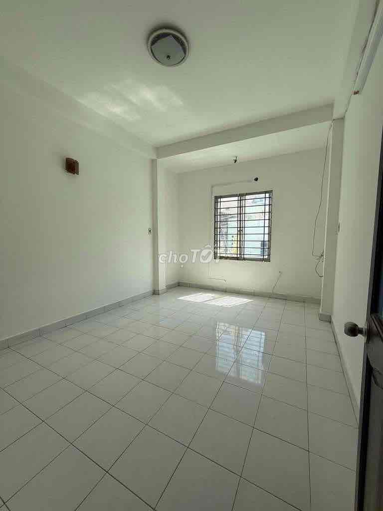 Rent a new cash house, where the Thống Nhất business is equal to 4 x25 2rd floor