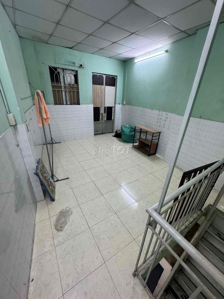 It's too cheap! Chu Văn An root house, 204 12, Bình Thạnh - only 6 million a day.