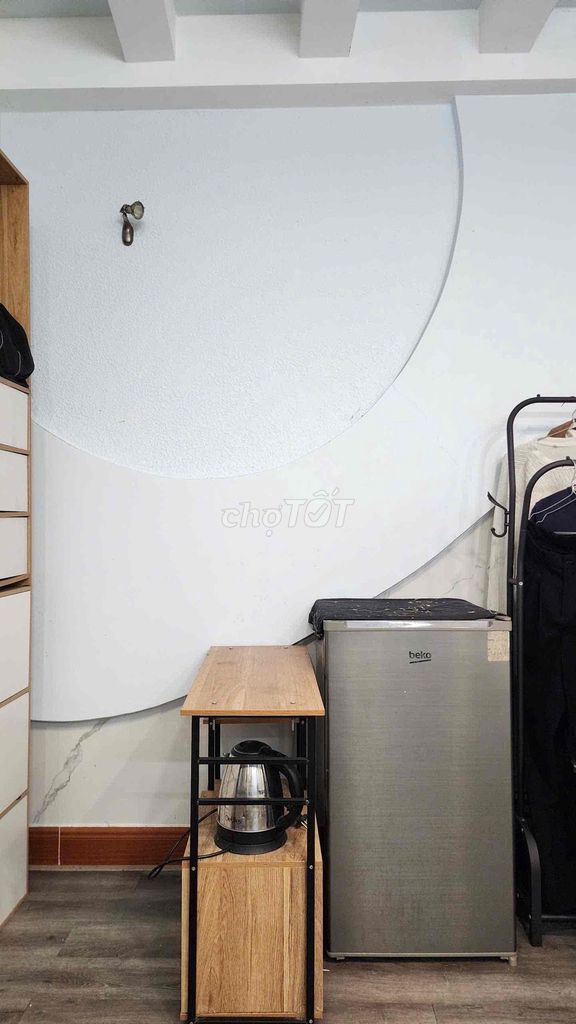 The super-saltly beautiful design room