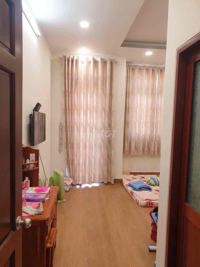 4th floor 4 x 15 4 bedroom 4 Nguyễn Xiển alley toilet near the Diamond Island