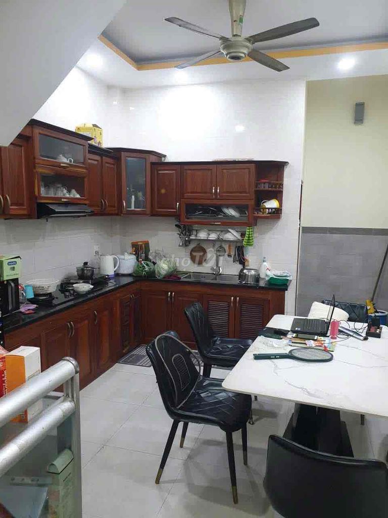4th floor 4 x 15 4 bedroom 4 Nguyễn Xiển alley toilet near the Diamond Island