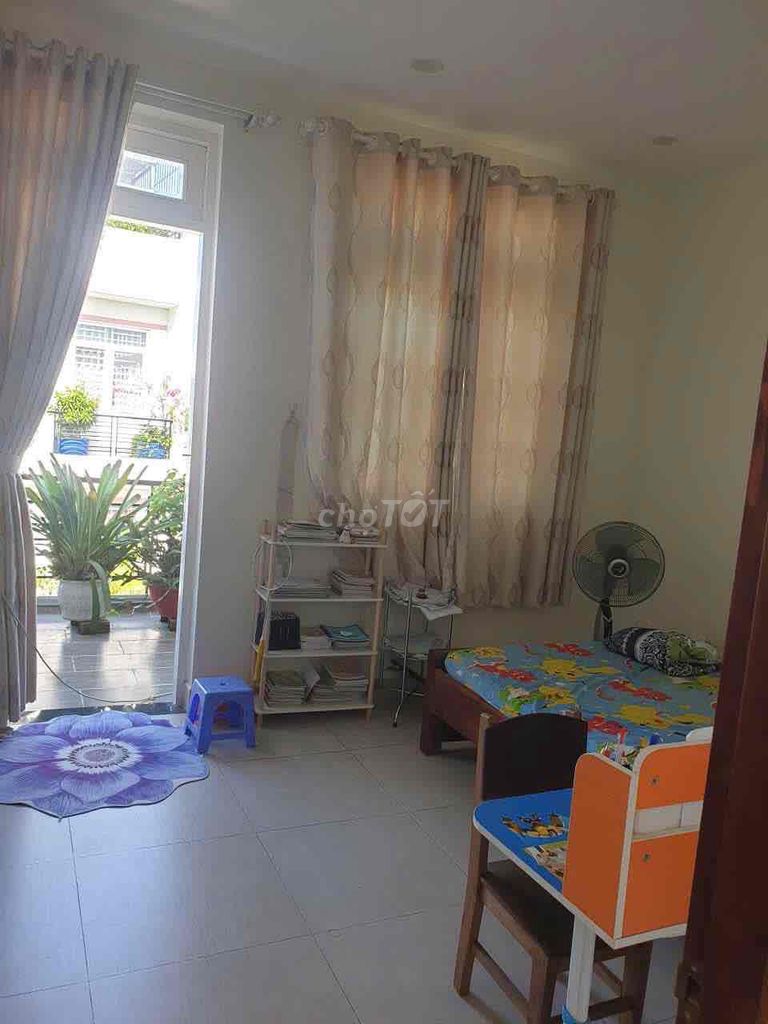 4th floor 4 x 15 4 bedroom 4 Nguyễn Xiển alley toilet near the Diamond Island