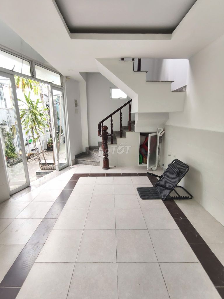 Nc Xô Viết Nghệ Tĩnh 4 x 8 meters 1 TNC 3rd floor floor floor of the Upper View Bedroom
