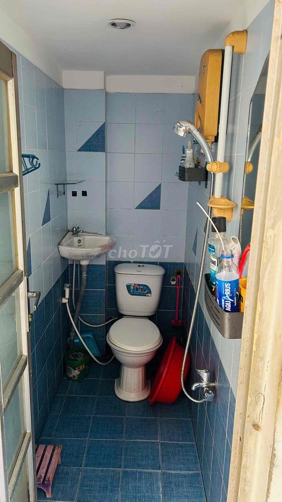 Phú Nhuận Inn. Trường Sa. Freedom Now