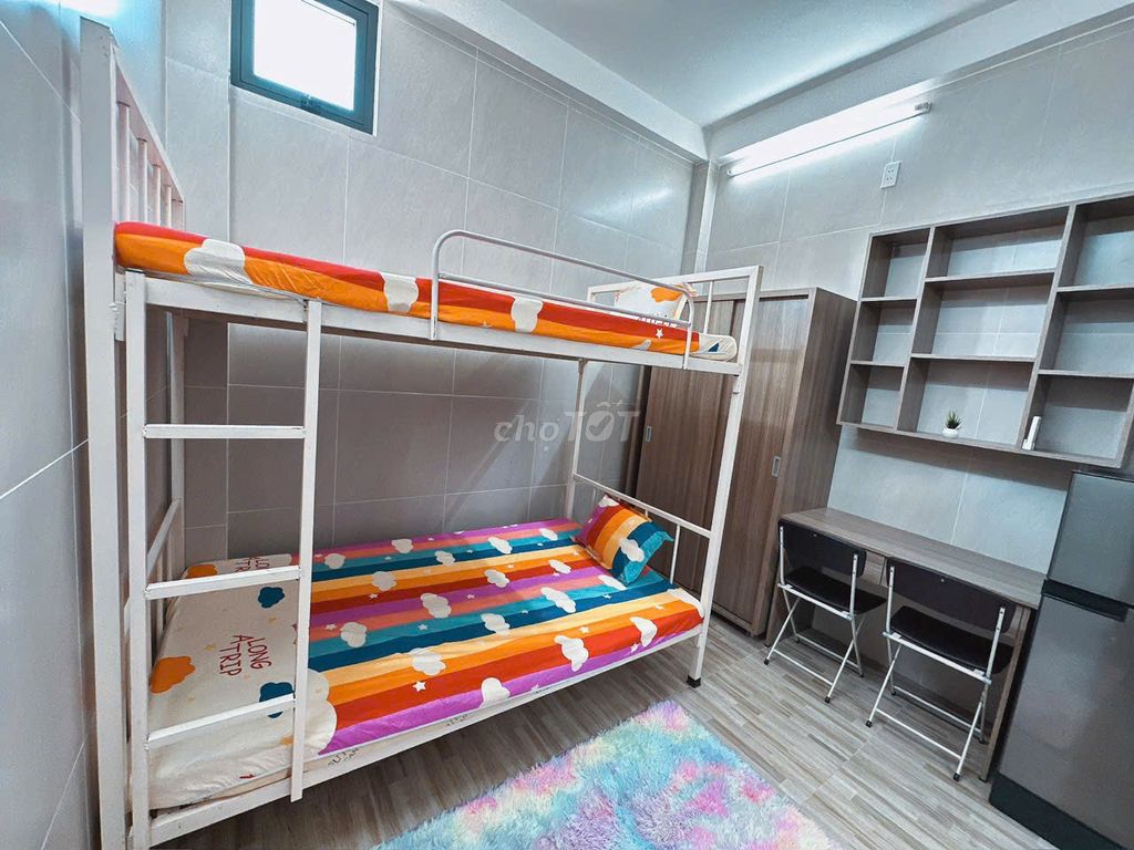 Studio full interior, elevator, near lanmark 81.
