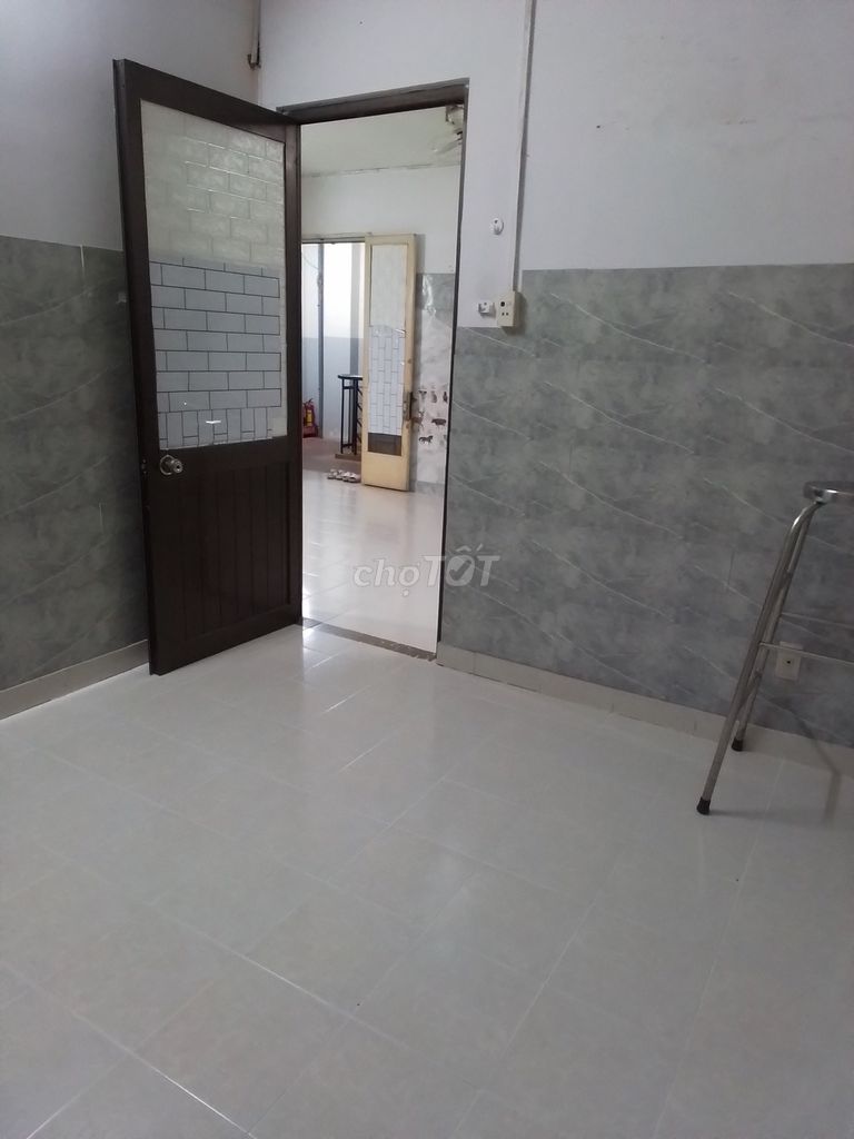 To rent a high-end apartment.