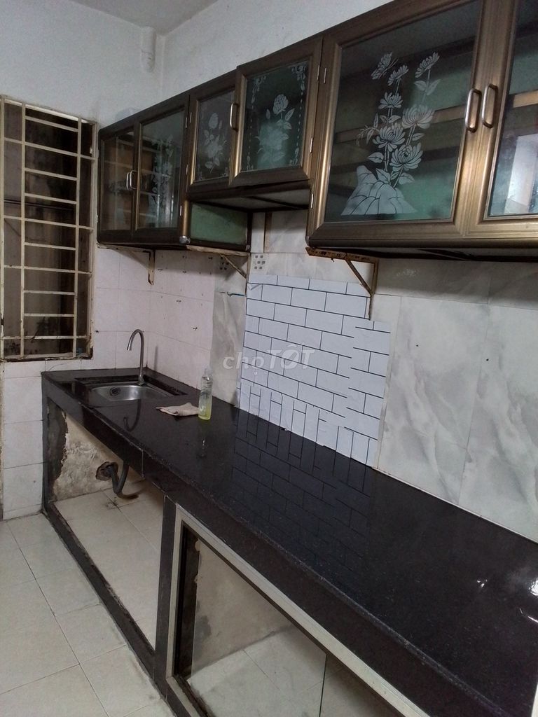 To rent a high-end apartment.