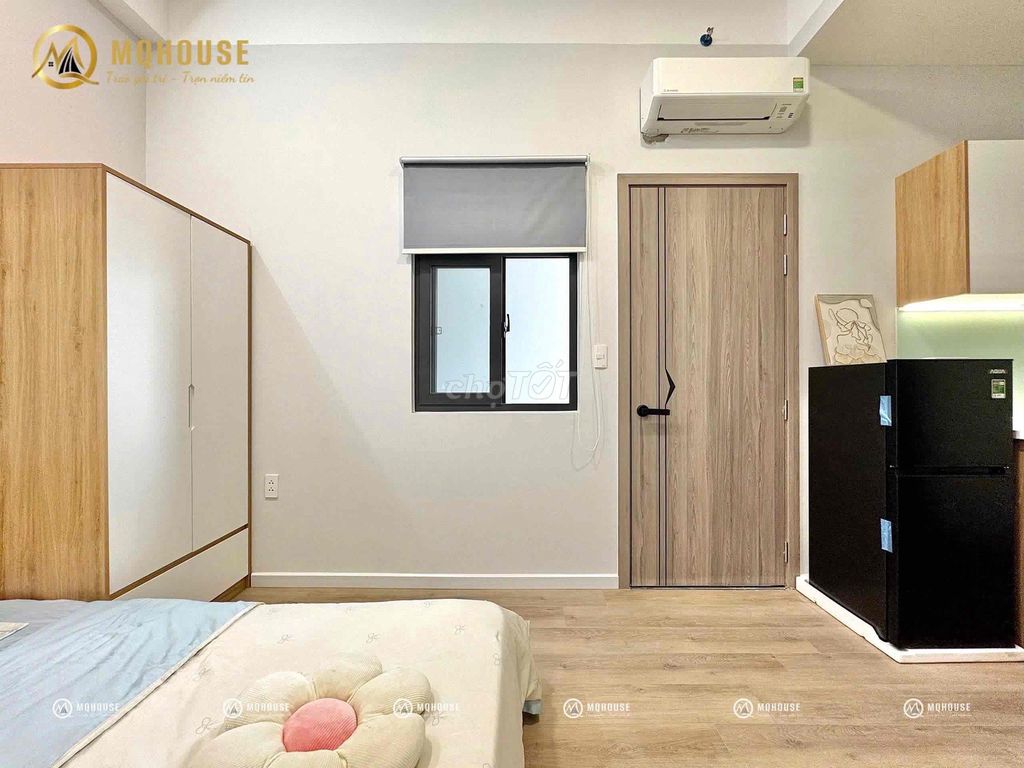 Full House has its own washing machine near the University of Charitable Writing in New Ping