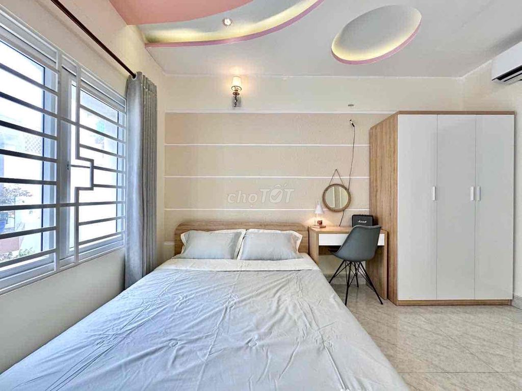 Hot, apartment 33 M2 Full furniture right near the market.