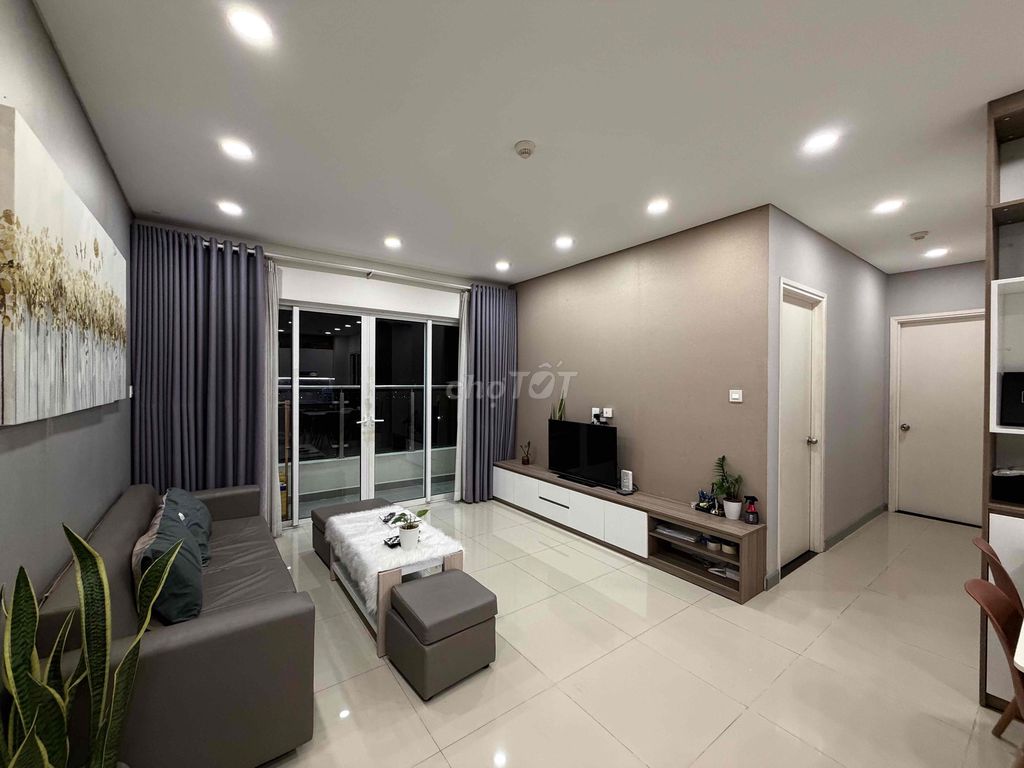 Rent share of rooms - > >> LPD 2 District 7 / Nhà Bè